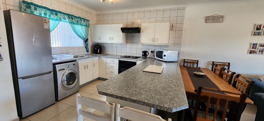 To Let 2 Bedroom Property for Rent in Hartenbos Central Western Cape